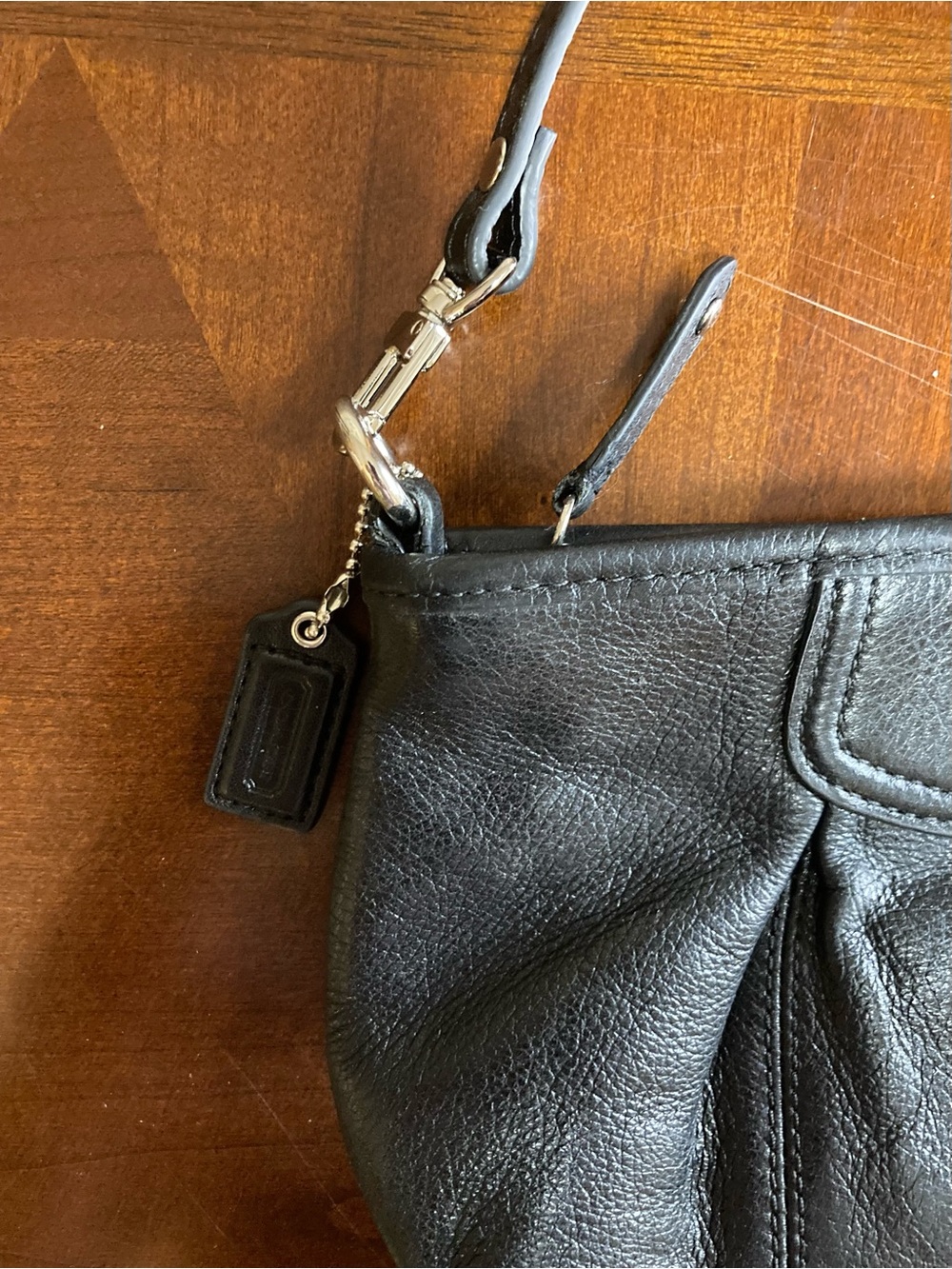Coach Vintage Madison Black Pleated Pebbled Leather Wristlet Clutch Style F43431 - Picture 10 of 12